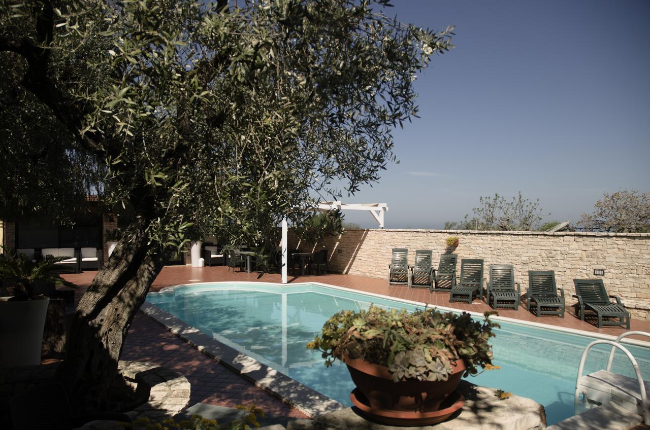 Hostal Lo Scacciapensieri Francavilla Al Mare Exterior foto